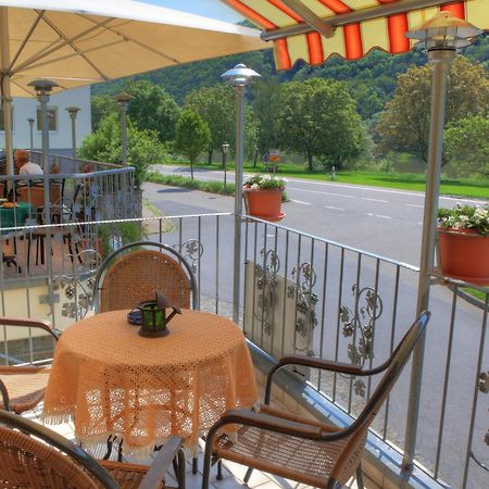 Hotel Moselterrasse Ediger-Eller Bagian luar foto