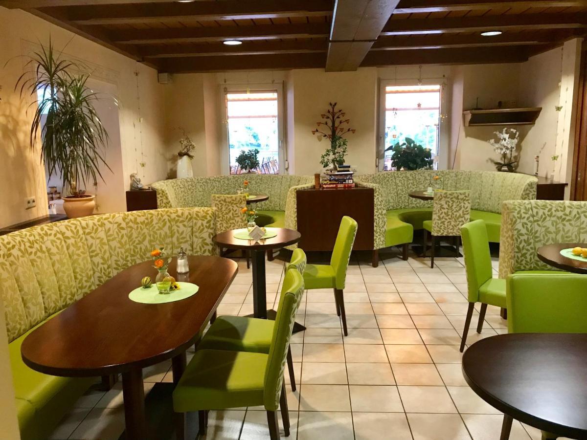 Hotel Moselterrasse Ediger-Eller Bagian luar foto