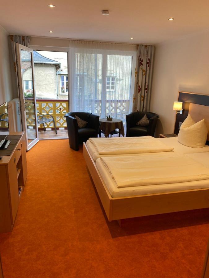 Hotel Moselterrasse Ediger-Eller Bagian luar foto
