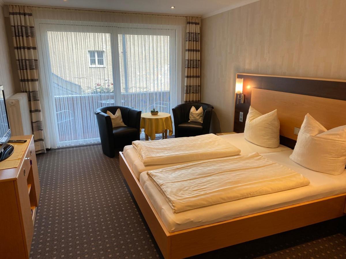 Hotel Moselterrasse Ediger-Eller Bagian luar foto