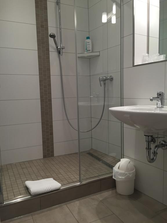 Hotel Moselterrasse Ediger-Eller Ruang foto