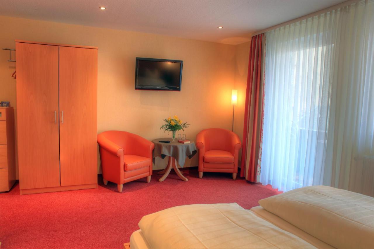 Hotel Moselterrasse Ediger-Eller Ruang foto